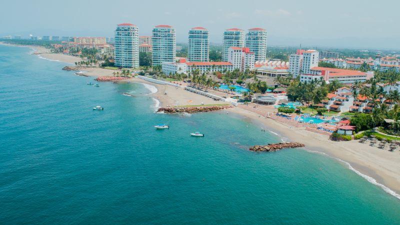 Get To Know The Neighborhood: The Hotel Zone